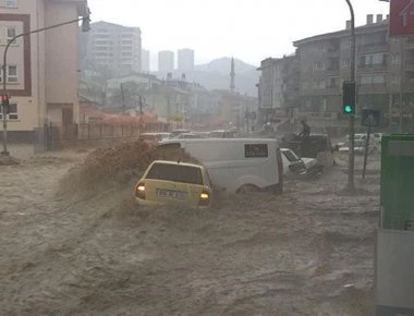 Τουρκία: Πλημμύρες και σοβαρές υλικές ζημιές στην Άγκυρα
